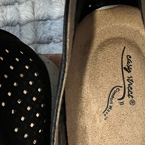 NWOT • Easy Street’s Comfort Wave Slip-On - Picture 12 of 15